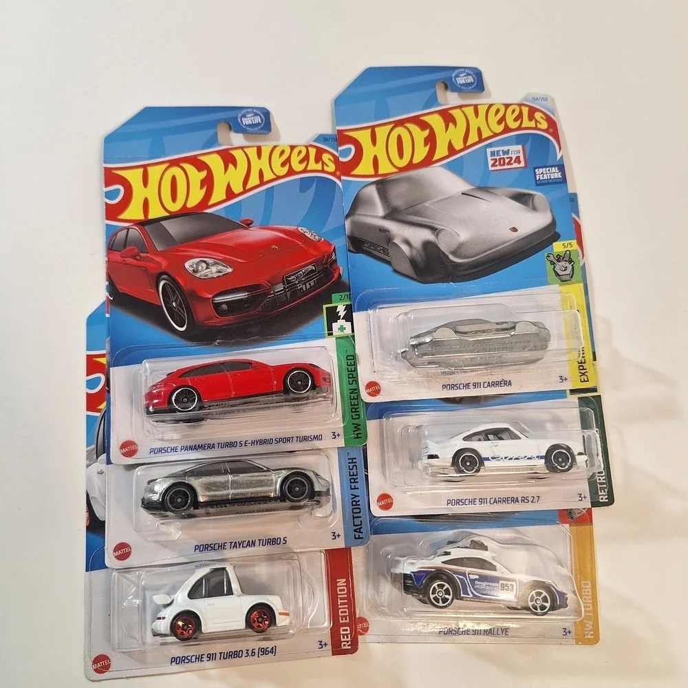 Hot Wheels Porsche 6 Cars‎ Target Red / Zamac / Keychain/ 911 Rally Some Damage